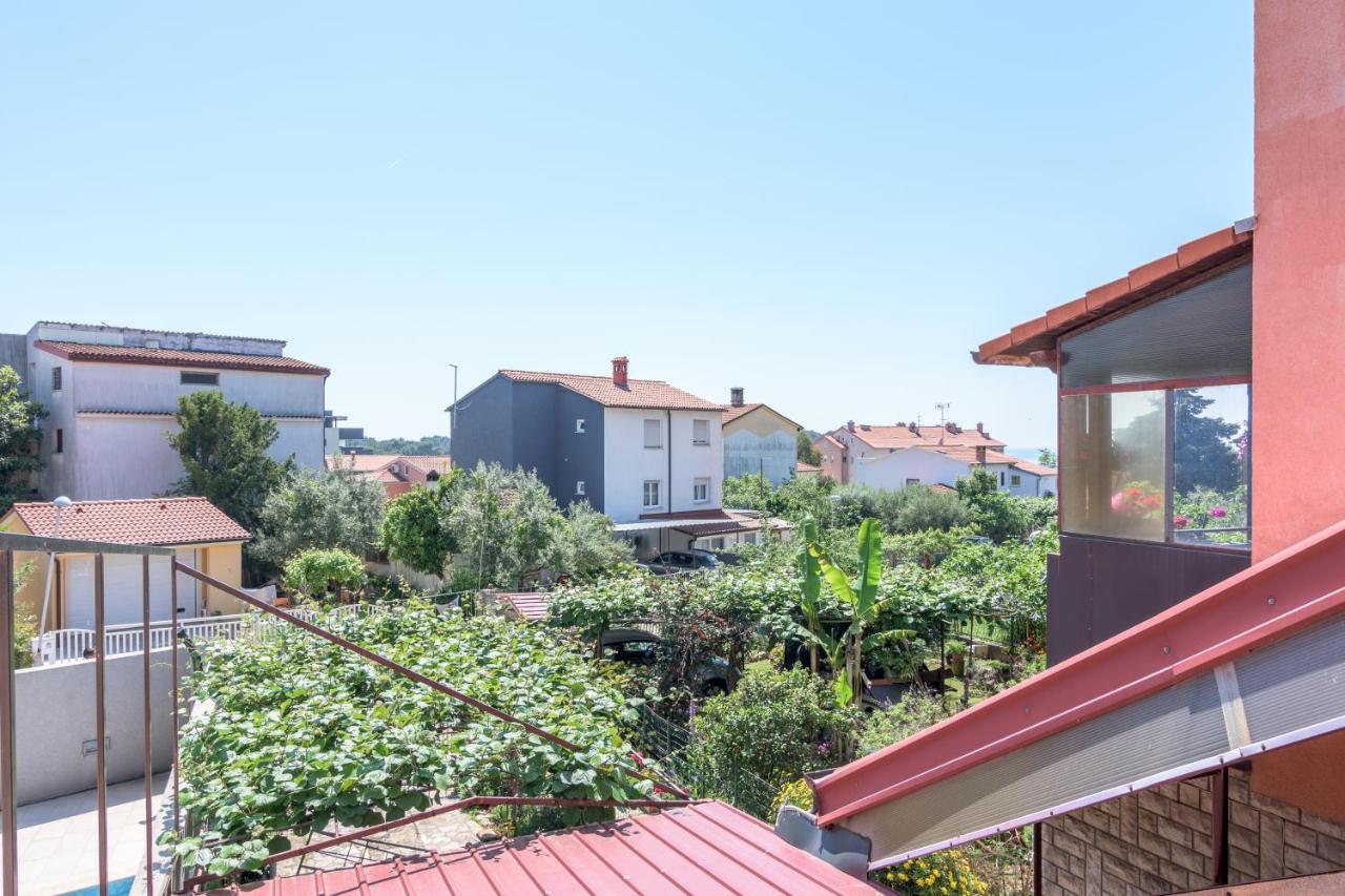 Apartments With A Parking Space Pula - 16053 Exterior foto